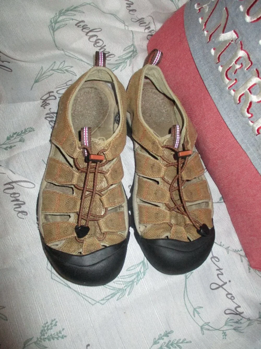 Keen Men's Khaki Tan Outdoor Closed-Toe Hiking Water Sandals Great Comfy 10.5